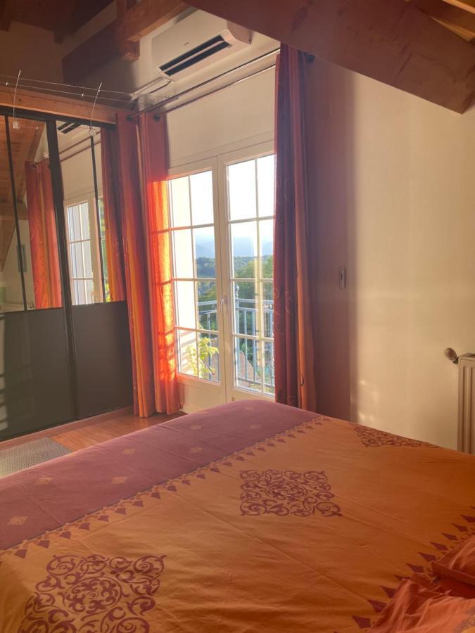 Les Gites De La Maison Bleue D'Estialescq Kültér fotó