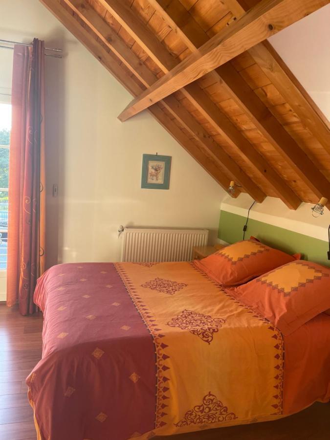 Les Gites De La Maison Bleue D'Estialescq Kültér fotó